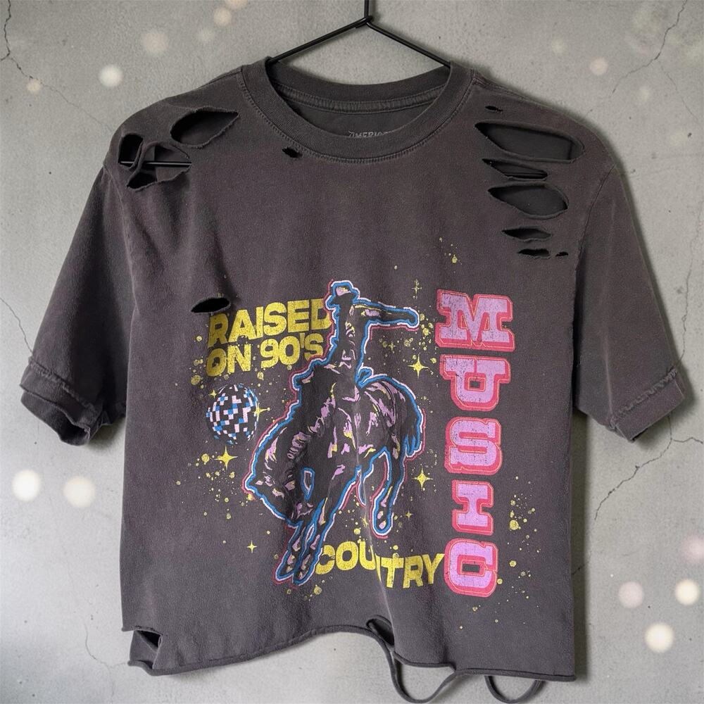 Custom Distressed 90's Country Music Cropped Tee